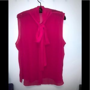 Eva Mendez Sheer sleeveless blouse